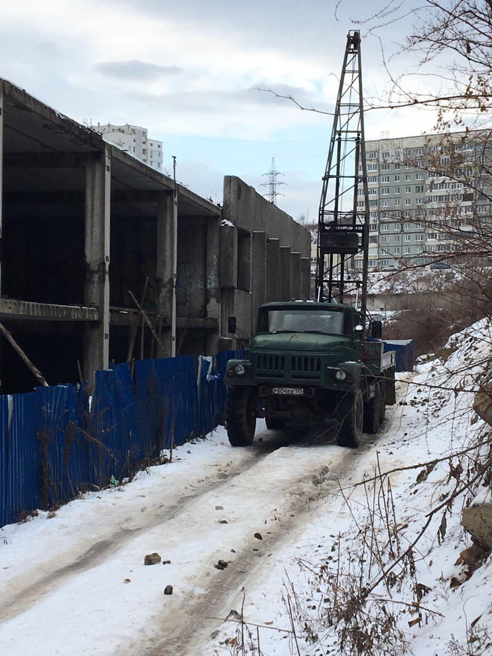 г.Владивосток, ул.Ладыгина 15. Жилой квартал на Черняховского.
